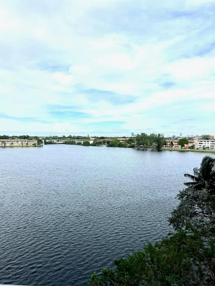 1301 NE Miami Gardens Dr # 502W, Miami FL 33179