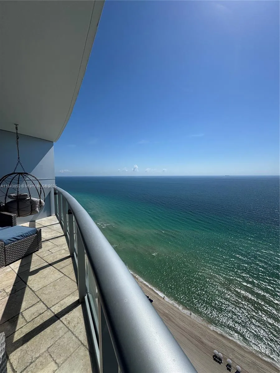 3 bedroom 3 bath for sale at 17001 Collins Ave # 3005, Sunny Isles Beach FL 33160