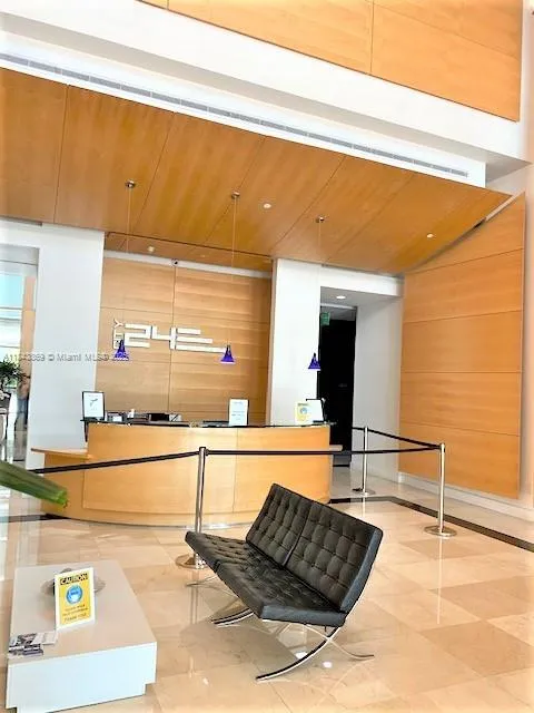 350 NE 24th St # 1007, Miami FL 33137