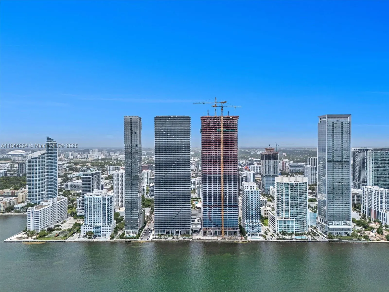 2 bedroom 3 bath for sale at 700 NE 24 Street # 3806, Miami FL 33137