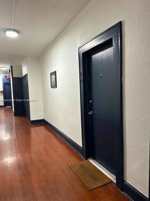 126 Mendoza Ave # 3, Coral Gables FL 33134