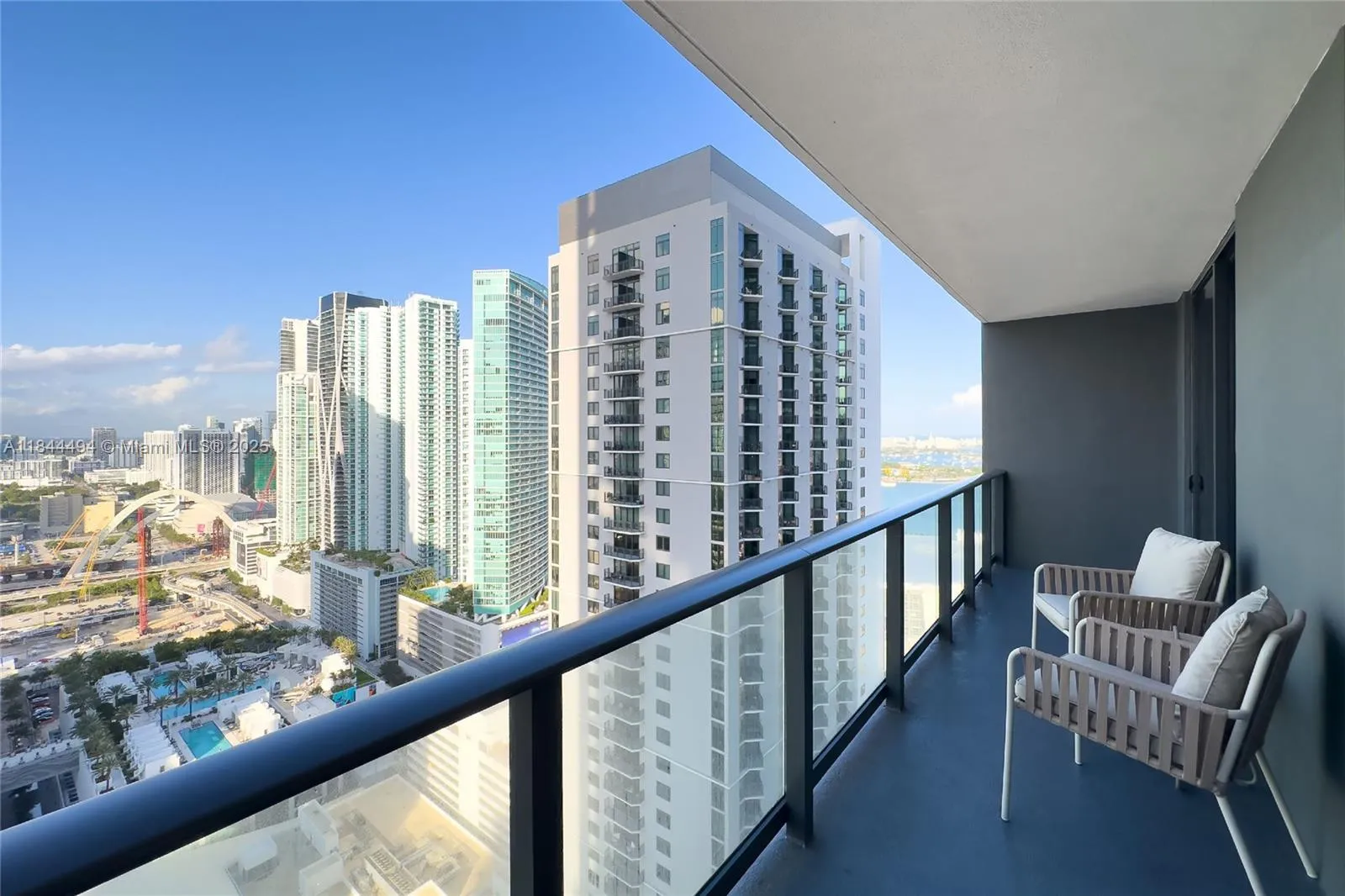 601 NE 1st Av # 4402, Miami FL 33132