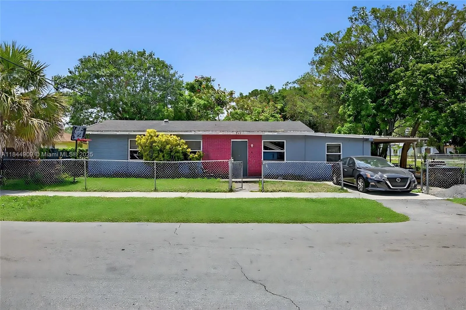 360 NW 28th Ave, Fort Lauderdale FL 33311