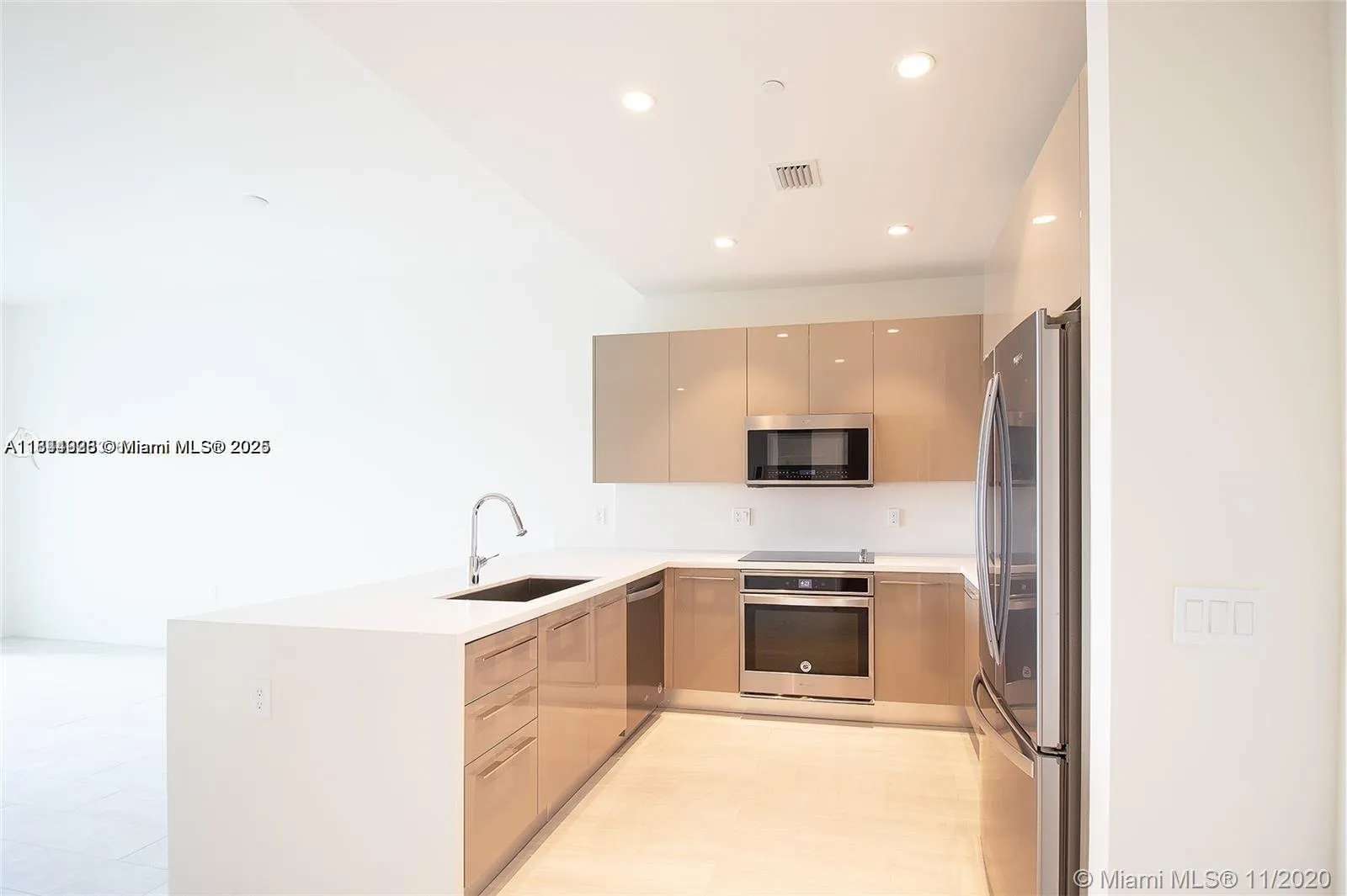 2000 Metropica Way # 614, Sunrise FL 33323