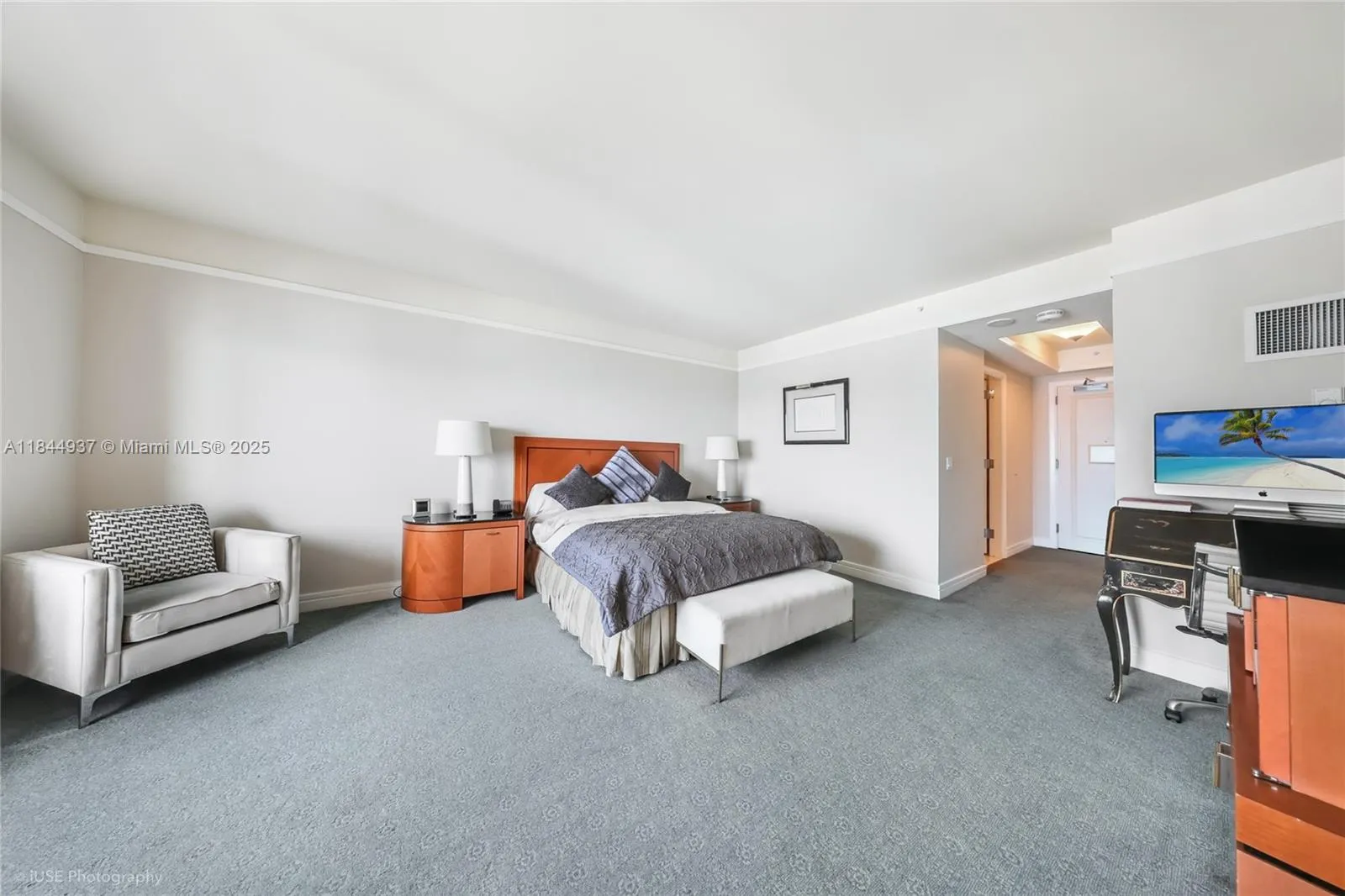 1435 Brickell Ave # 3005, Miami FL 33131