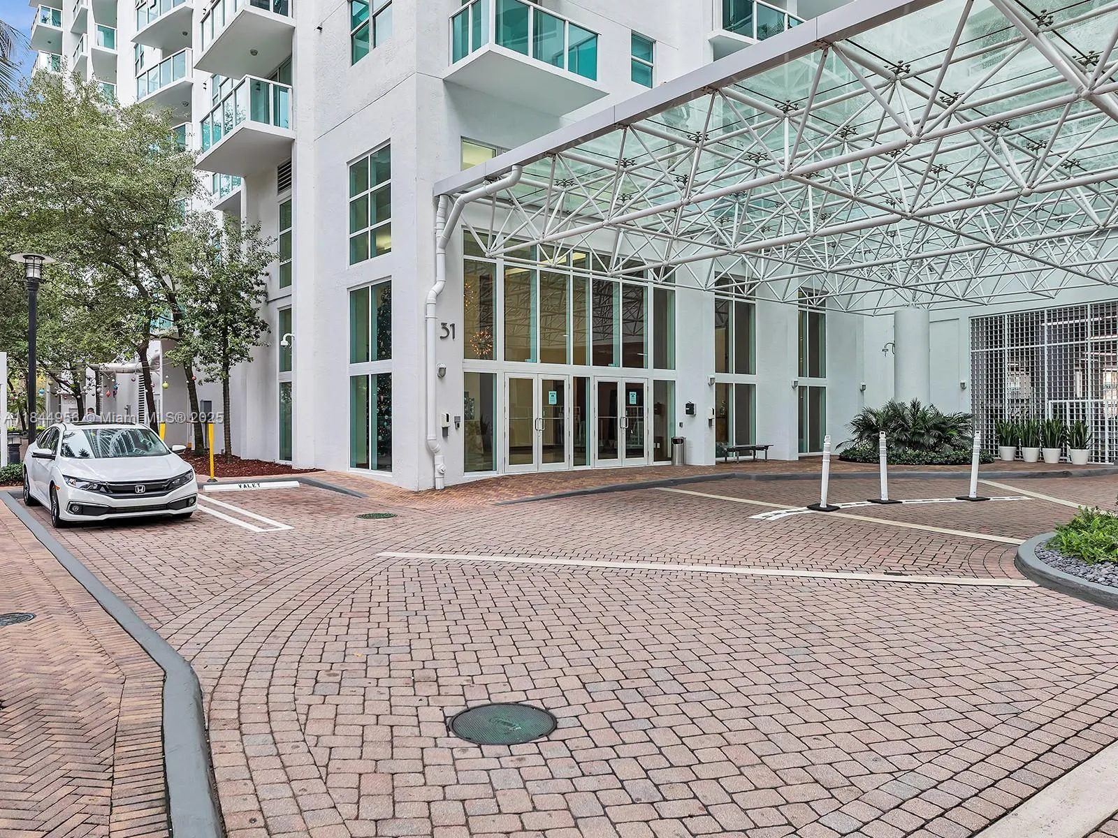 31 SE 5th St # 2911, Miami FL 33131