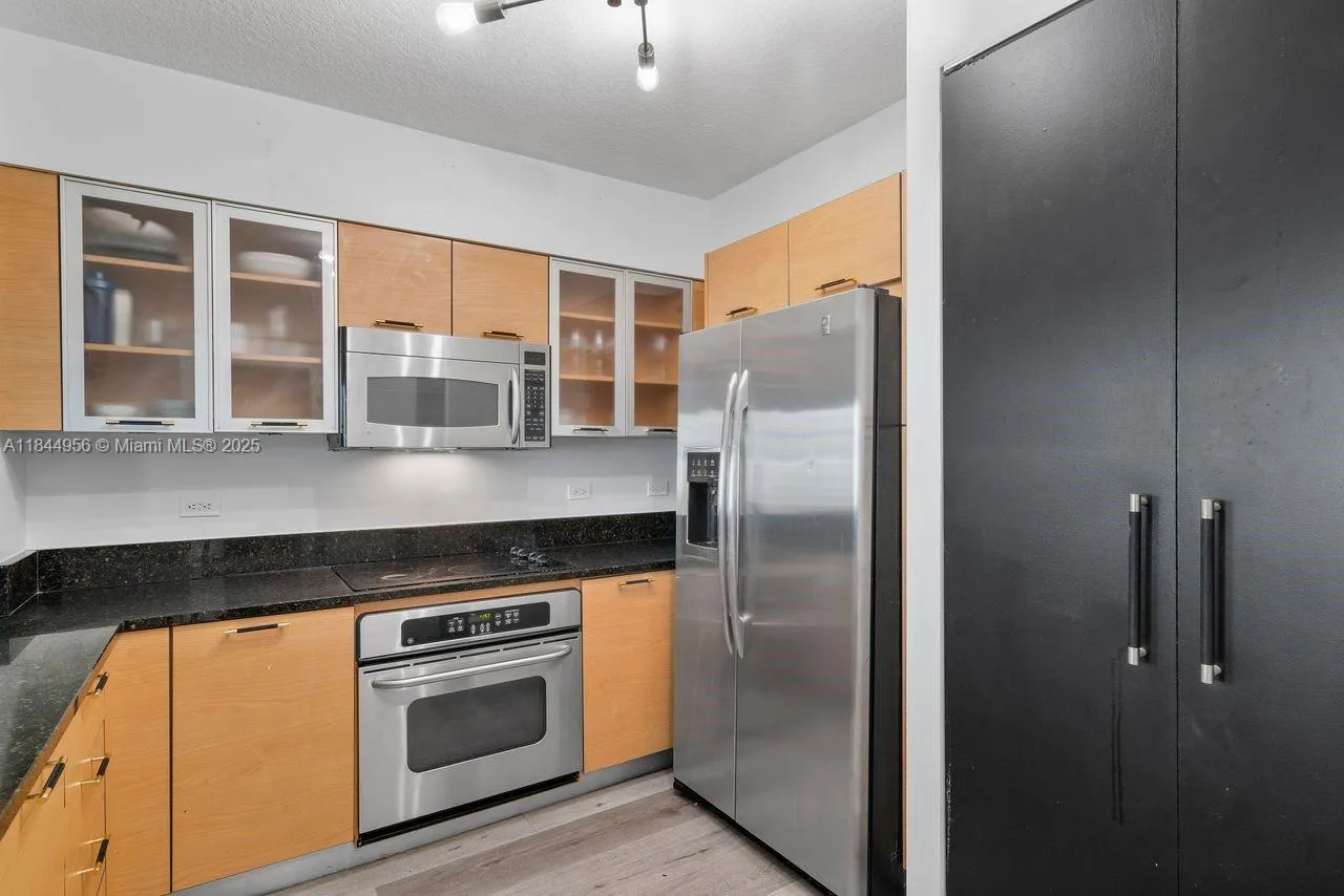 31 SE 5th St # 2911, Miami FL 33131