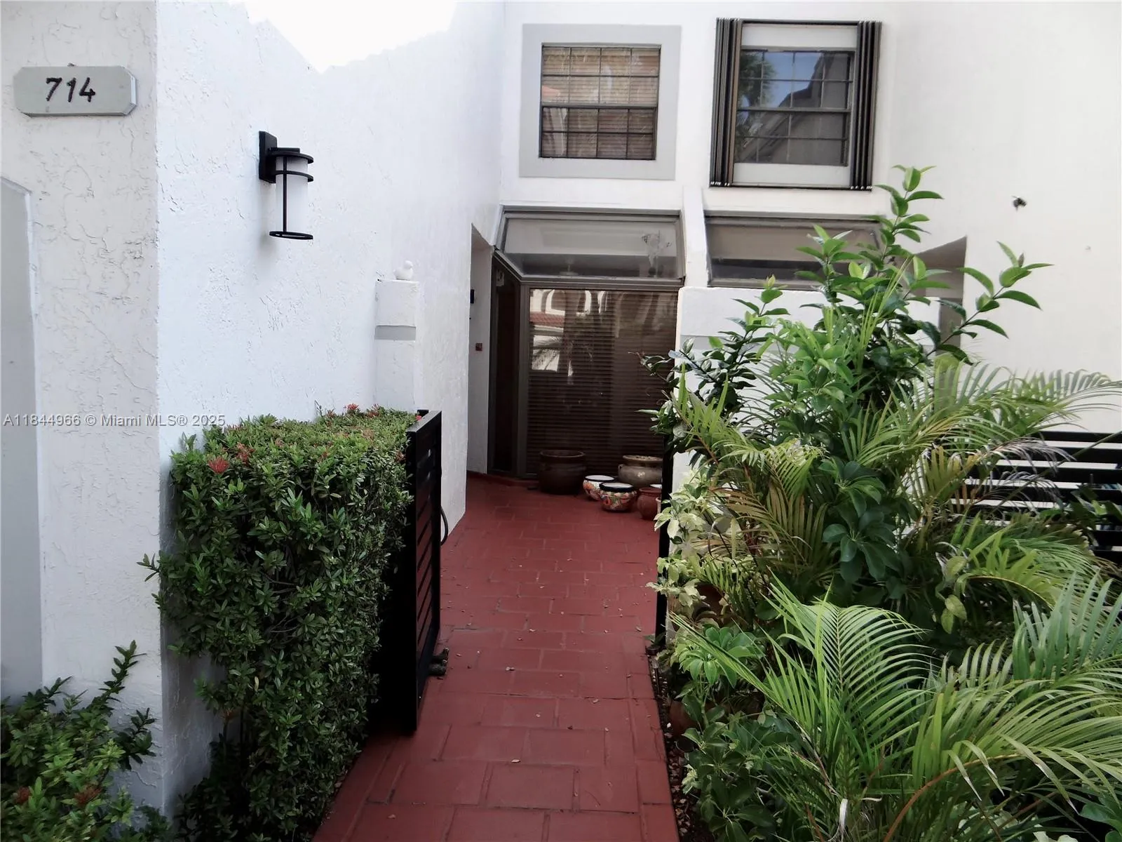 3500 Magellan Cir # 714, Aventura FL 33180