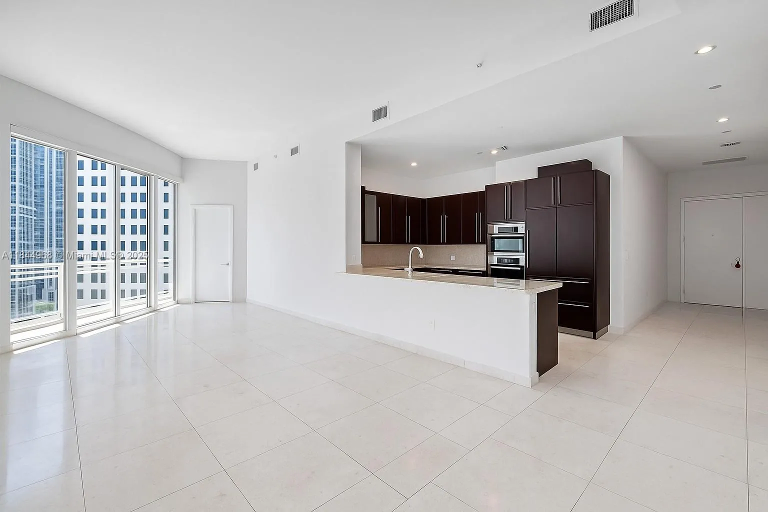 900 Brickell Key Blvd # 2005, Miami FL 33131
