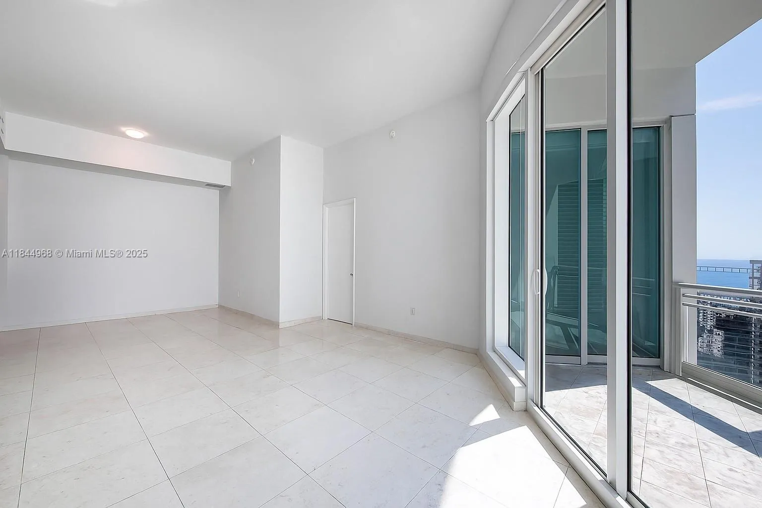 900 Brickell Key Blvd # 2005, Miami FL 33131