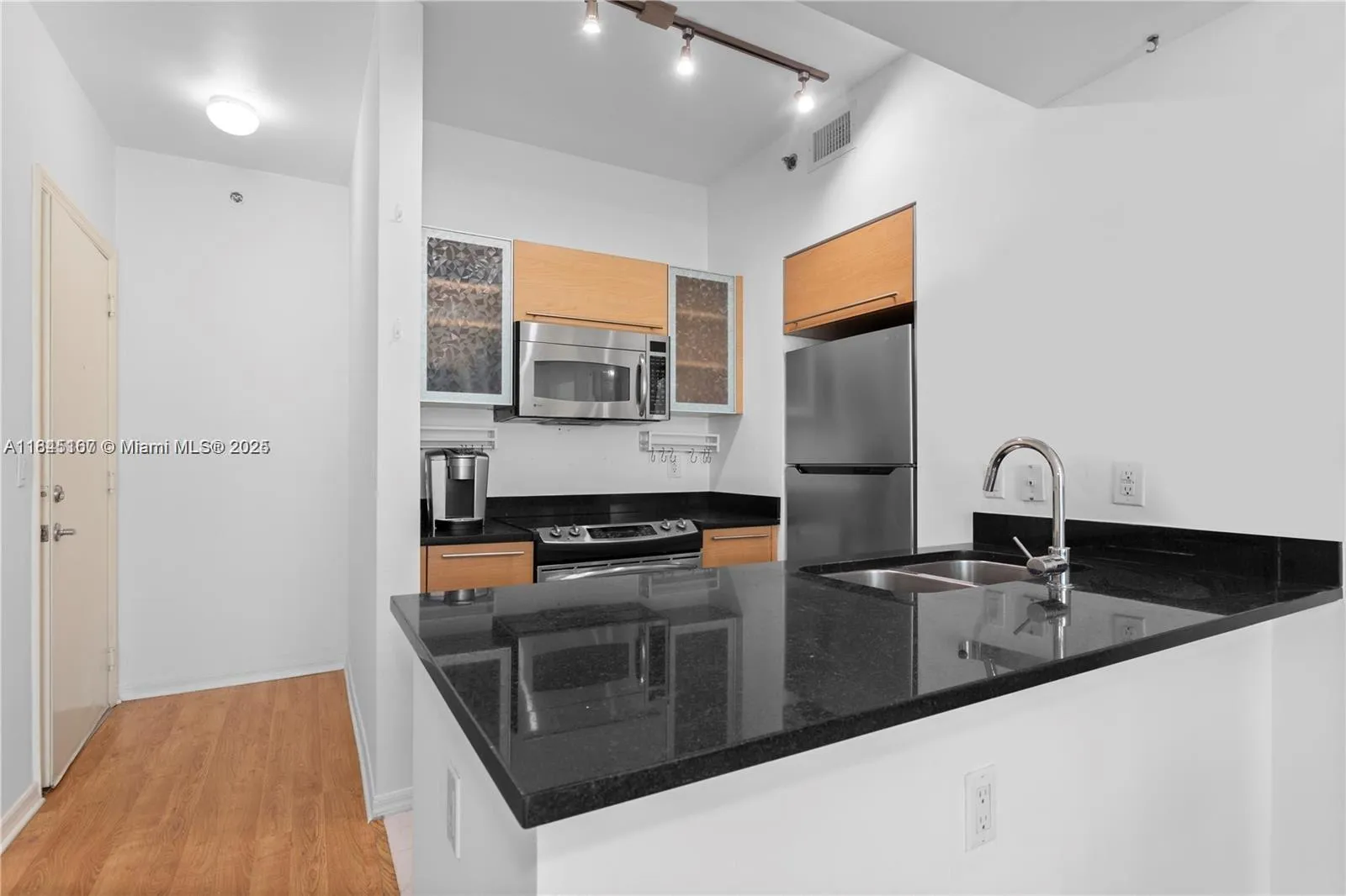 950 Brickell Bay Dr # 501, Miami FL 33131