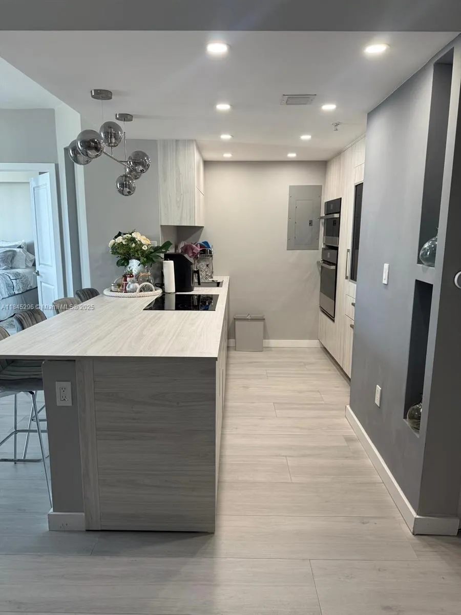 2 bedroom 2 bath for sale at 275 NE 18th St # 1405, Miami FL 33132