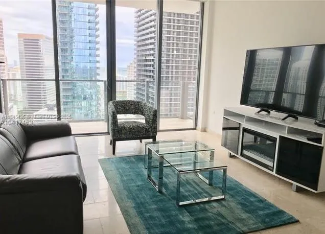 88 SW 7th St # 2603, Miami FL 33130