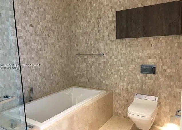 88 SW 7th St # 2603, Miami FL 33130