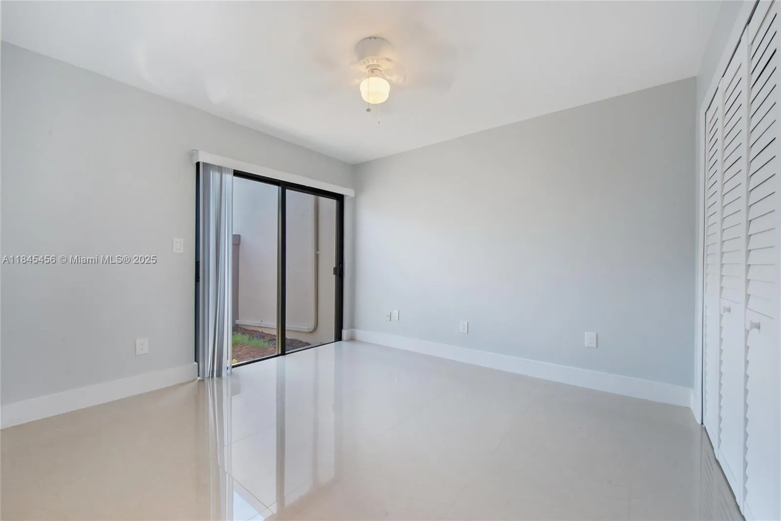 7424 SW 106th Pl, Miami FL 33173