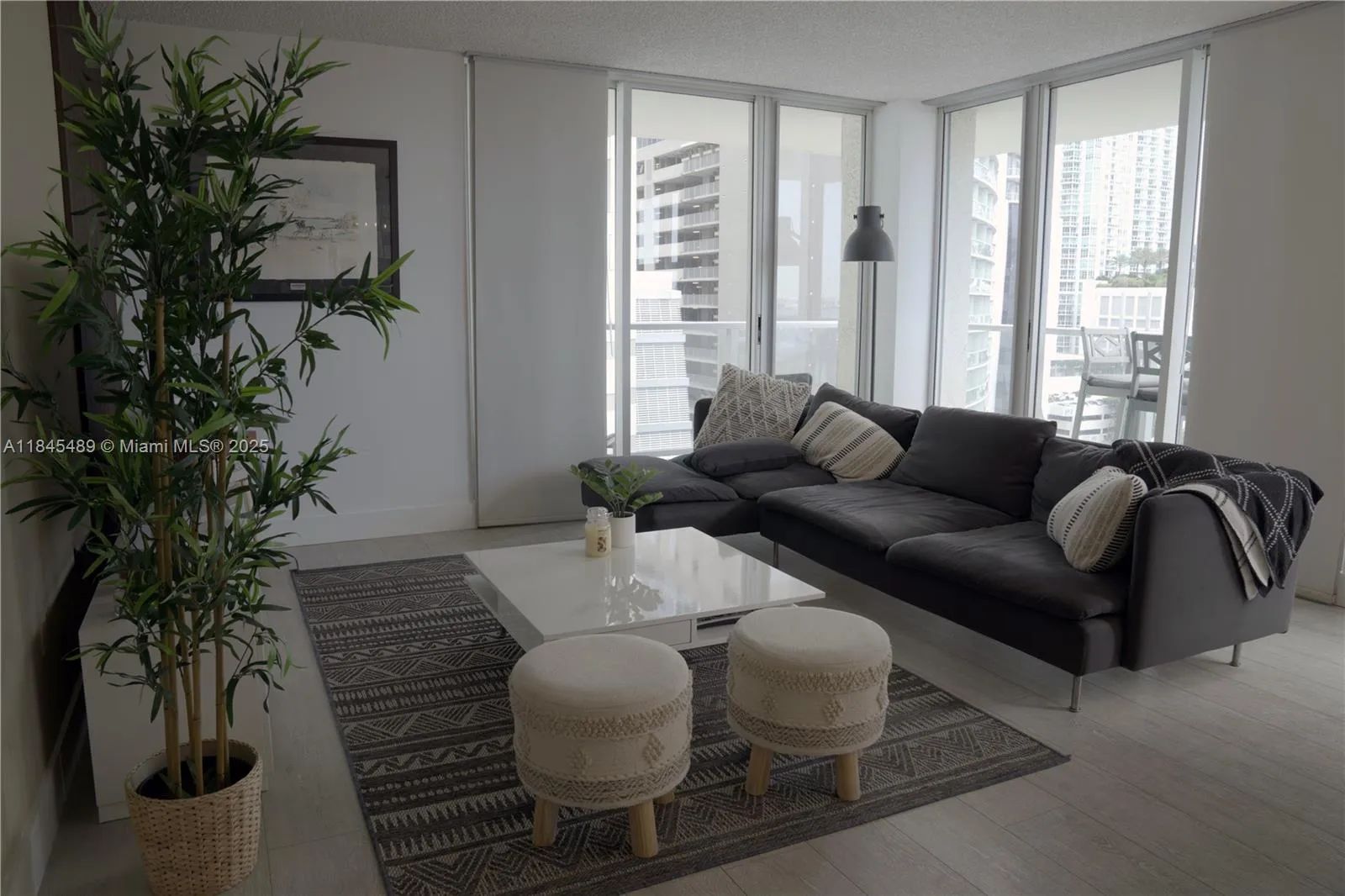 1155 Brickell Bay Dr # 902, Miami FL 33131