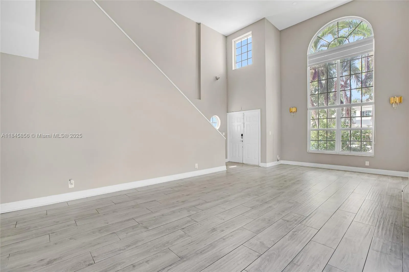 5498 NW 45th Way, Coconut Creek FL 33073