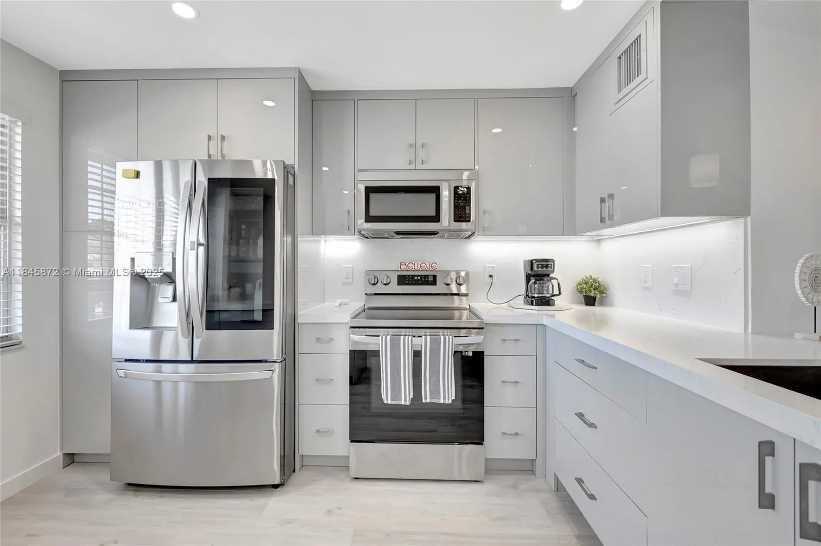 2101 Lucaya Bnd # E3, Coconut Creek FL 33066