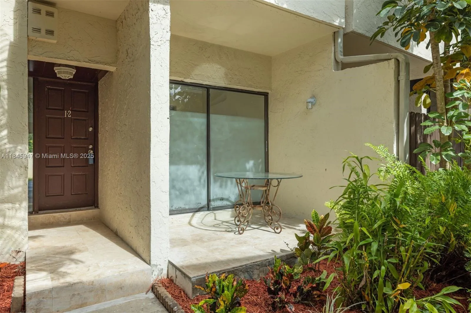 19460 NE 26th Ave # 12B, Miami FL 33180