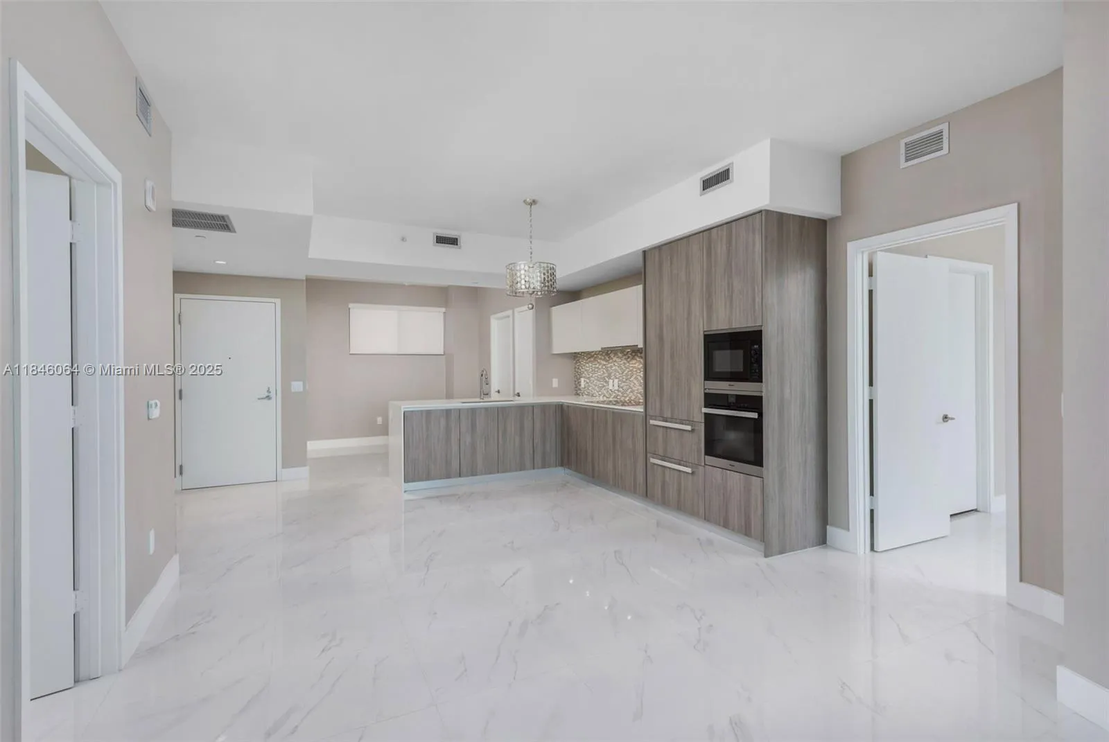 2900 NE 7th Ave # 3903, Miami FL 33137