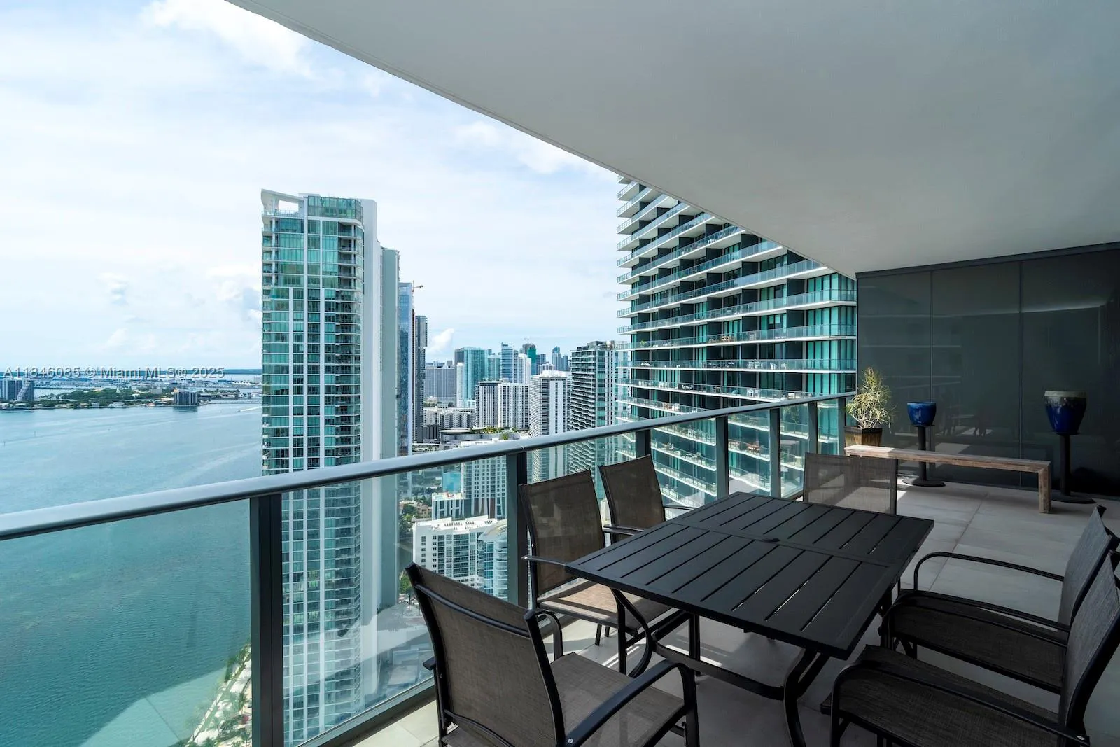 2 bedroom 2 bath for sale at 650 NE 32nd St # 4206, Miami FL 33137