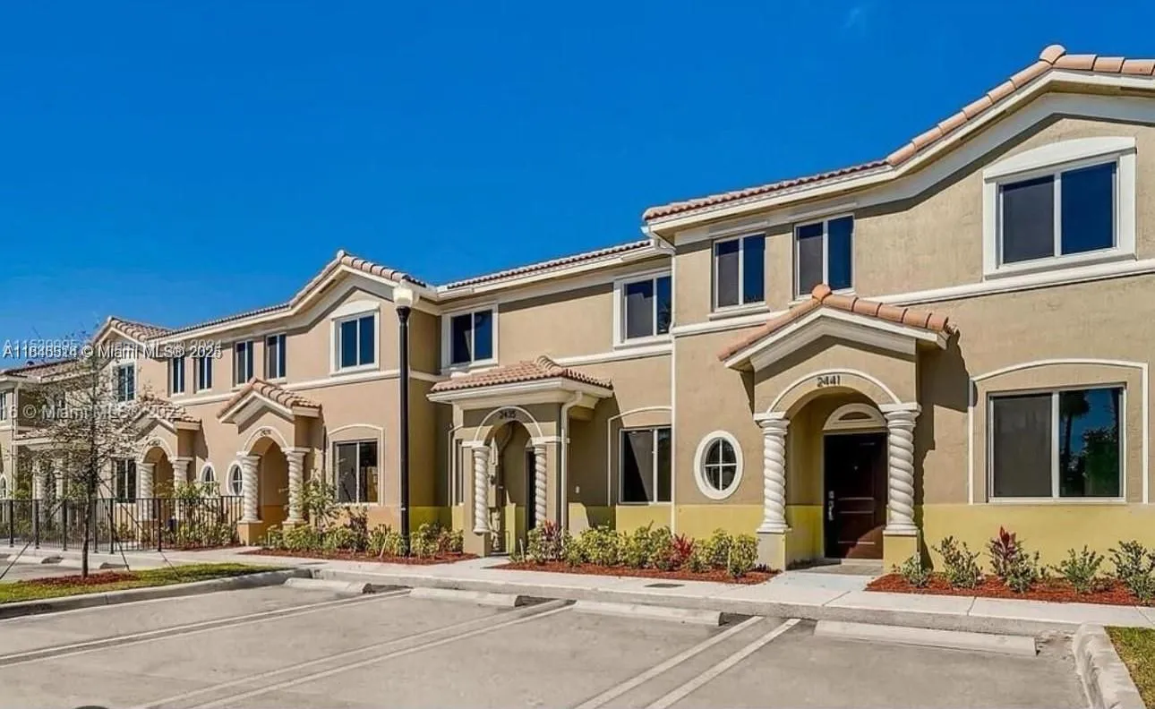 4 bedroom 3 bath Residential for sale at 1022 SE 23rd Ave # 1022, Homestead FL 33035