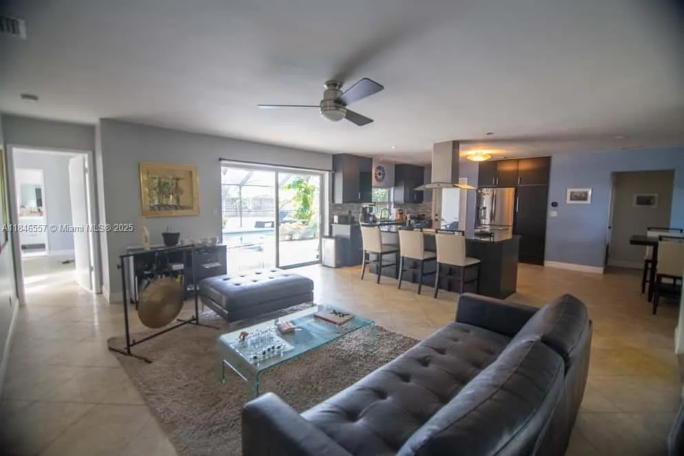 4116 Taft St, Hollywood FL 33021