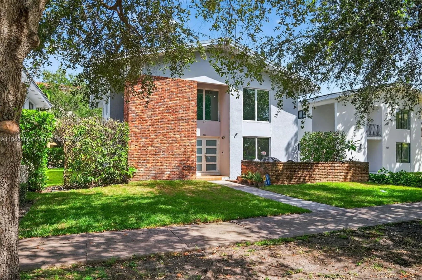 2 bedroom 2 bath for rent at 539 Menendez Ave # 539, Coral Gables FL 33146