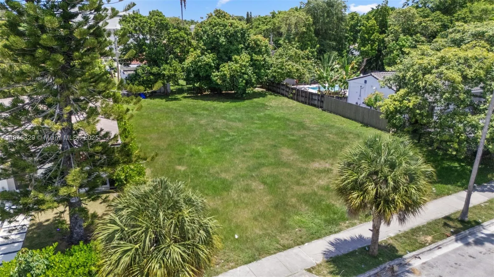 5969 NE 4th Ct, Miami FL 33137