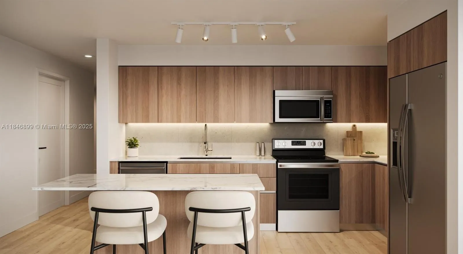 17990 W Dixie Hwy # C1, North Miami Beach FL 33160