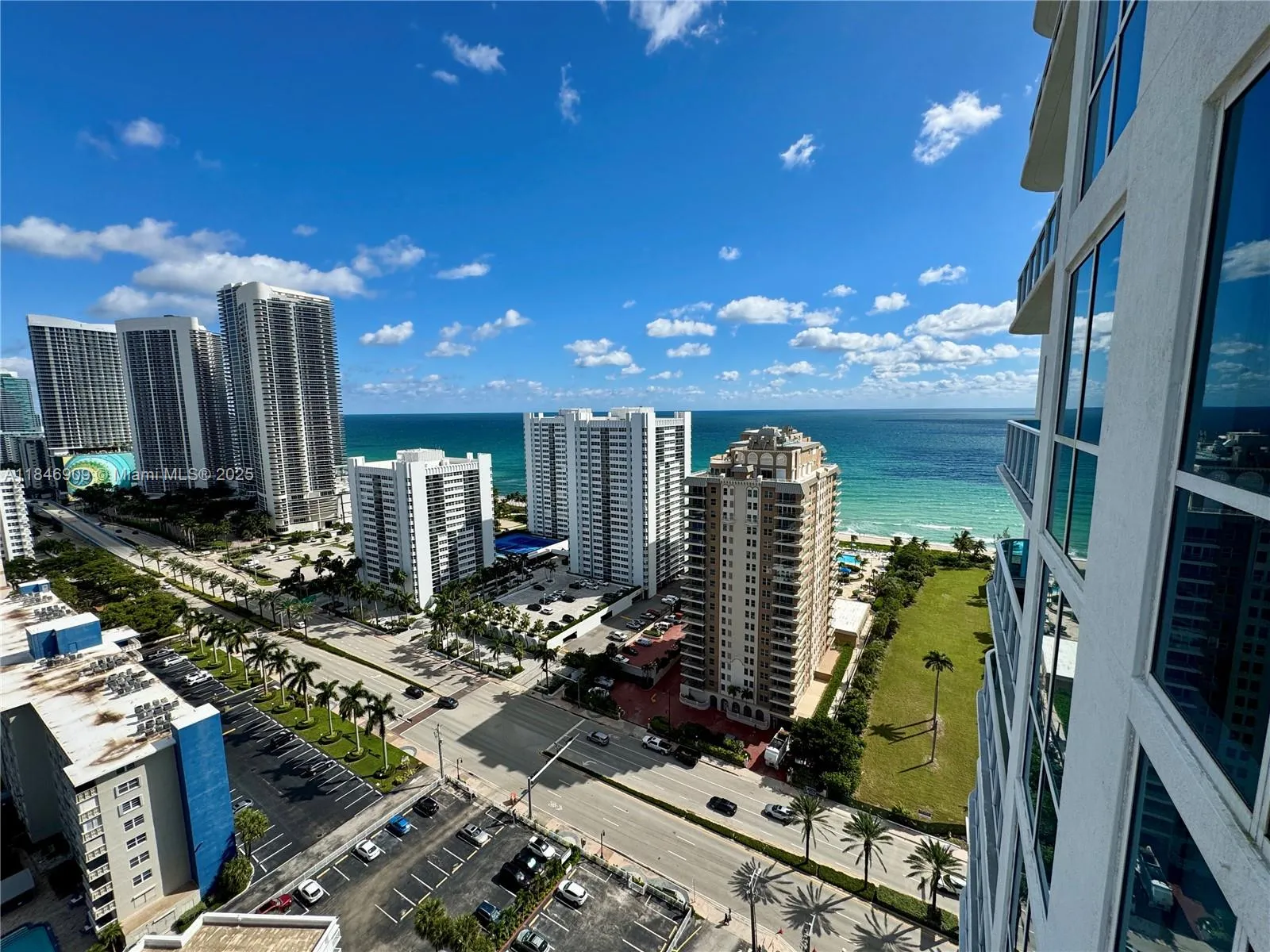 1945 S Ocean Dr # 2311, Hallandale Beach FL 33009