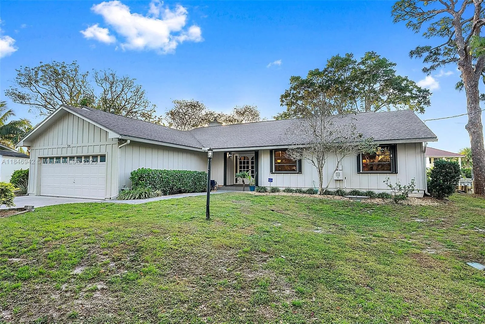 934 Penn Trl, Jupiter FL 33458