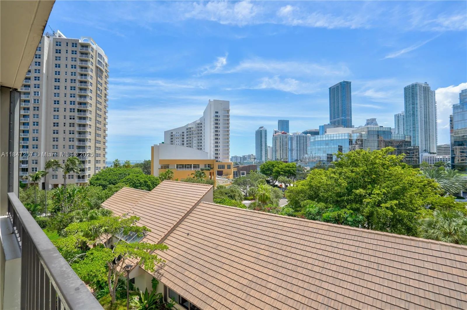 520 Brickell Key Dr # A619, Miami FL 33131