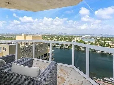 4775 Collins Ave # 2105, Miami Beach FL 33140