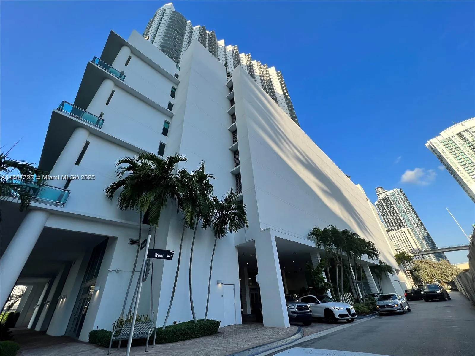 350 S Miami Ave # 1907, Miami FL 33130