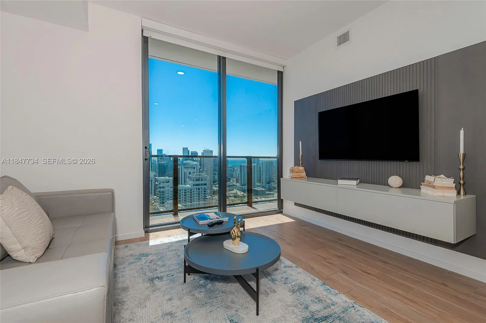 398 NE 5th St # 4417, Miami FL 33132