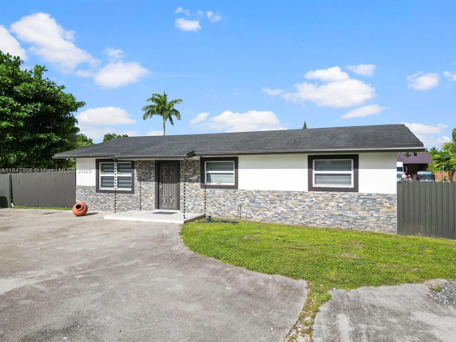 15305 SW 209th Ave, Miami FL 33187