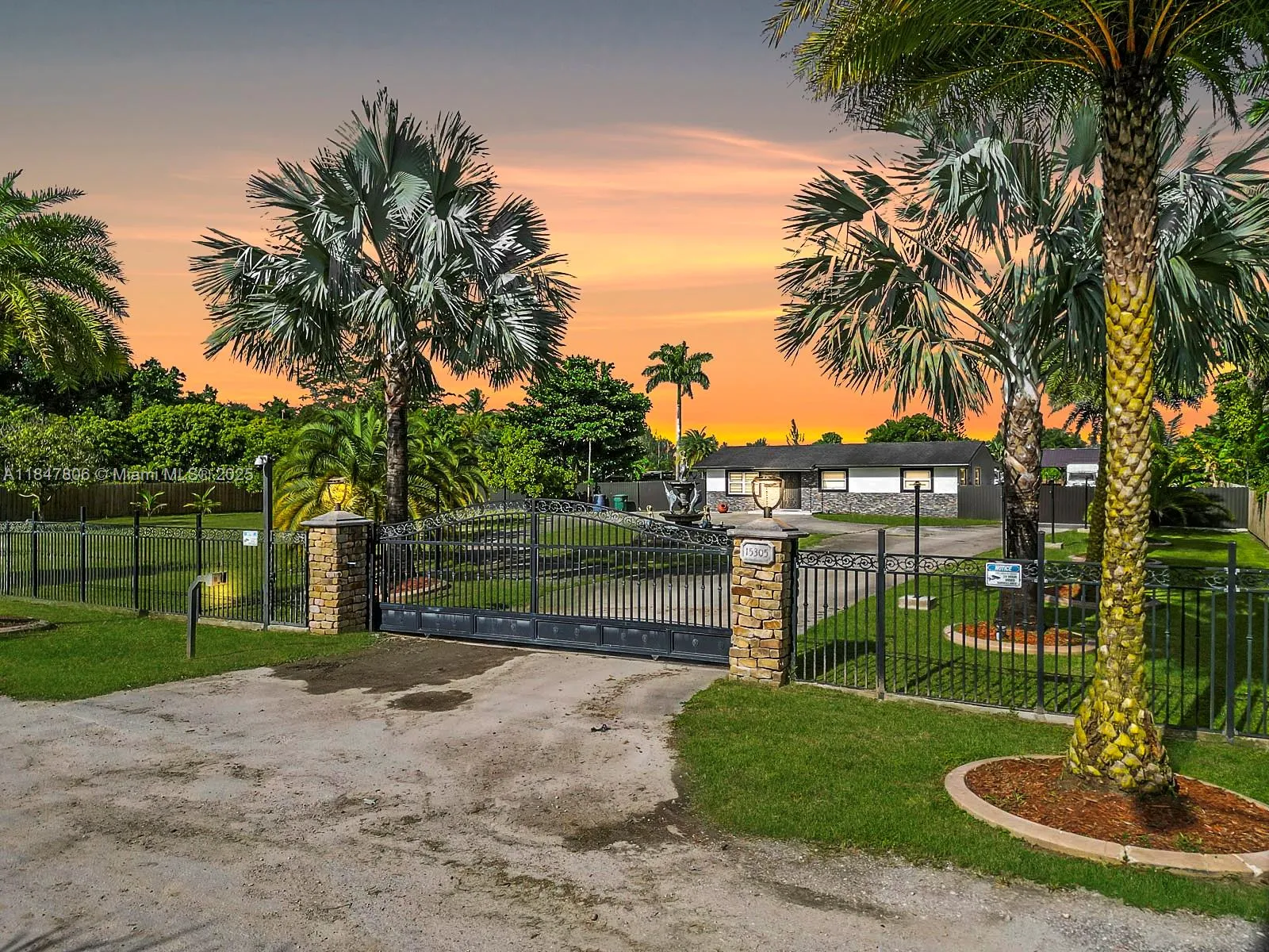 15305 SW 209th Ave, Miami FL 33187