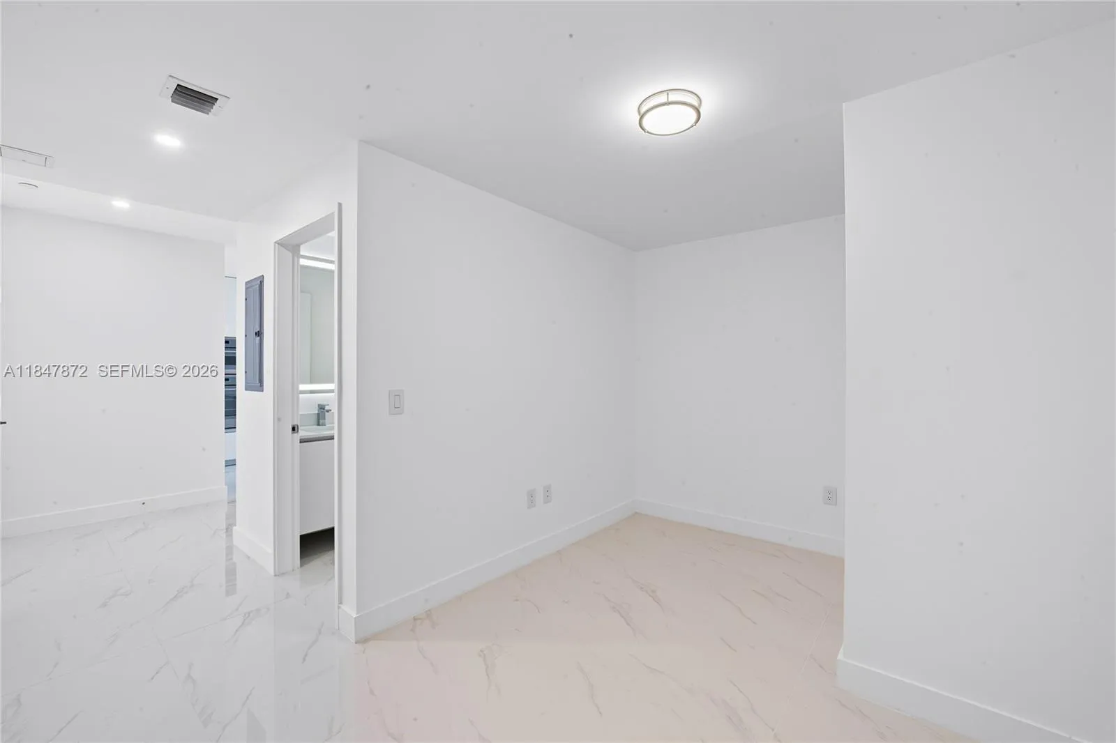 700 NE 24th ST # 3502, Miami FL 33137