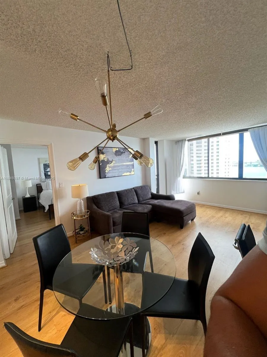 540 Brickell Key Dr # 1524, Miami FL 33131