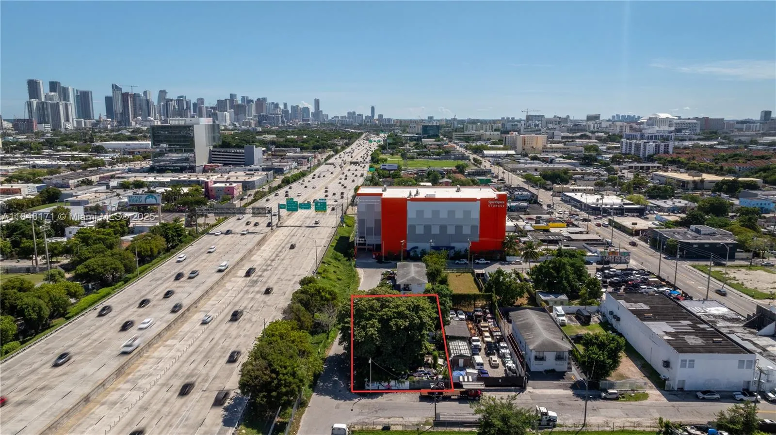 652 NW 31st St, Miami FL 33127