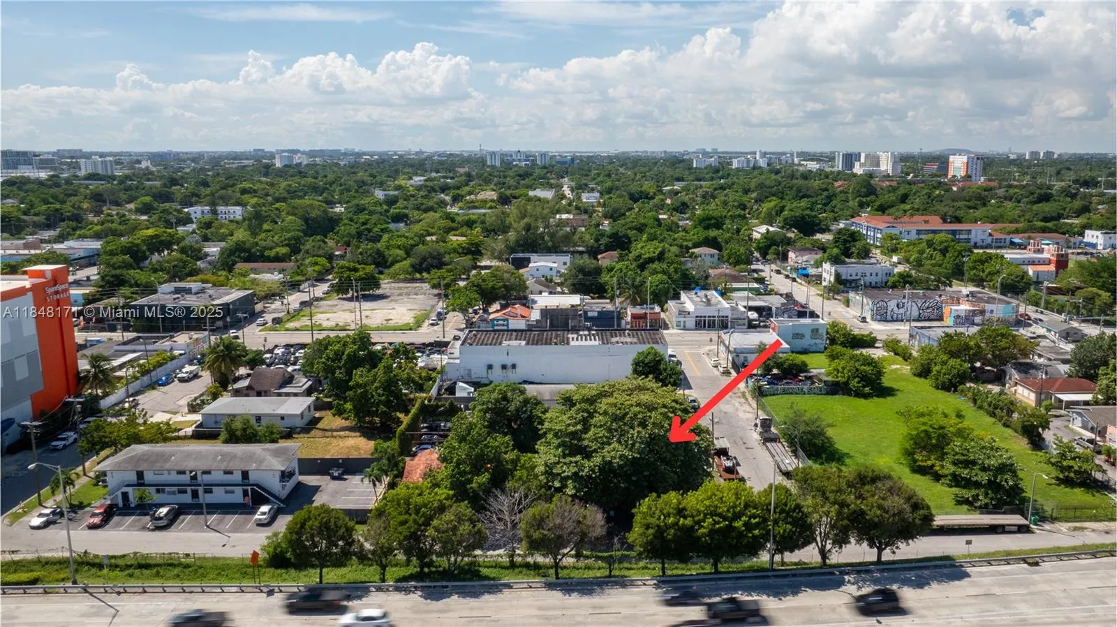 652 NW 31st St, Miami FL 33127