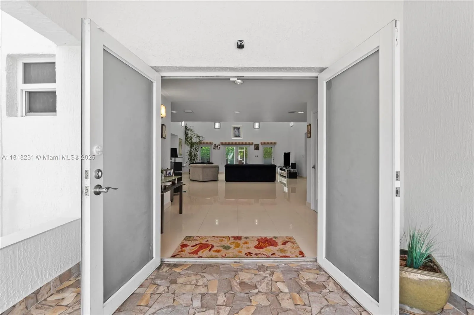 5045 SW 67th Ave, South Miami FL 33155
