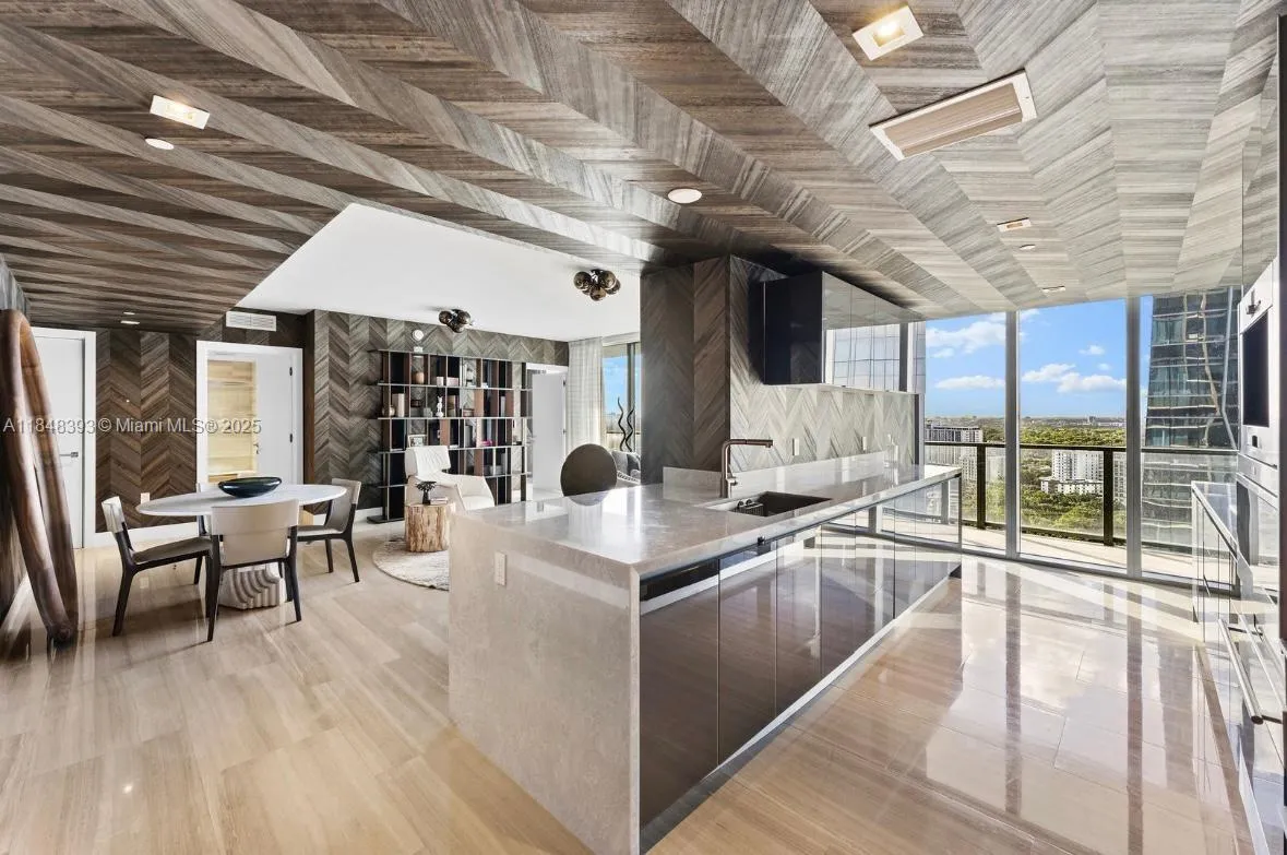 1451 Brickell Ave # 2505, Miami FL 33131