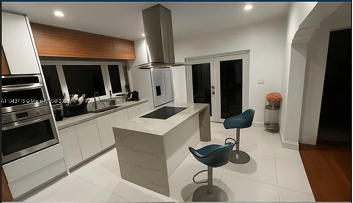 1051 NE 86th St, Miami FL 33138