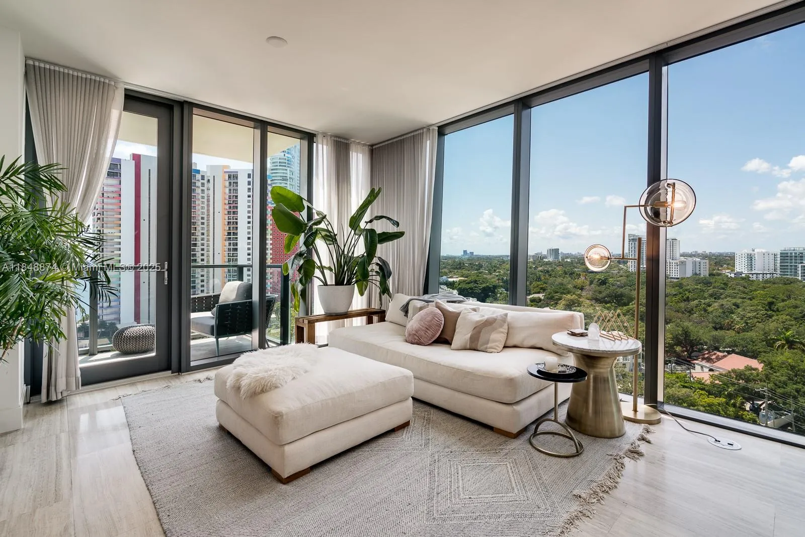 1451 Brickell Ave # 1404, Miami FL 33131
