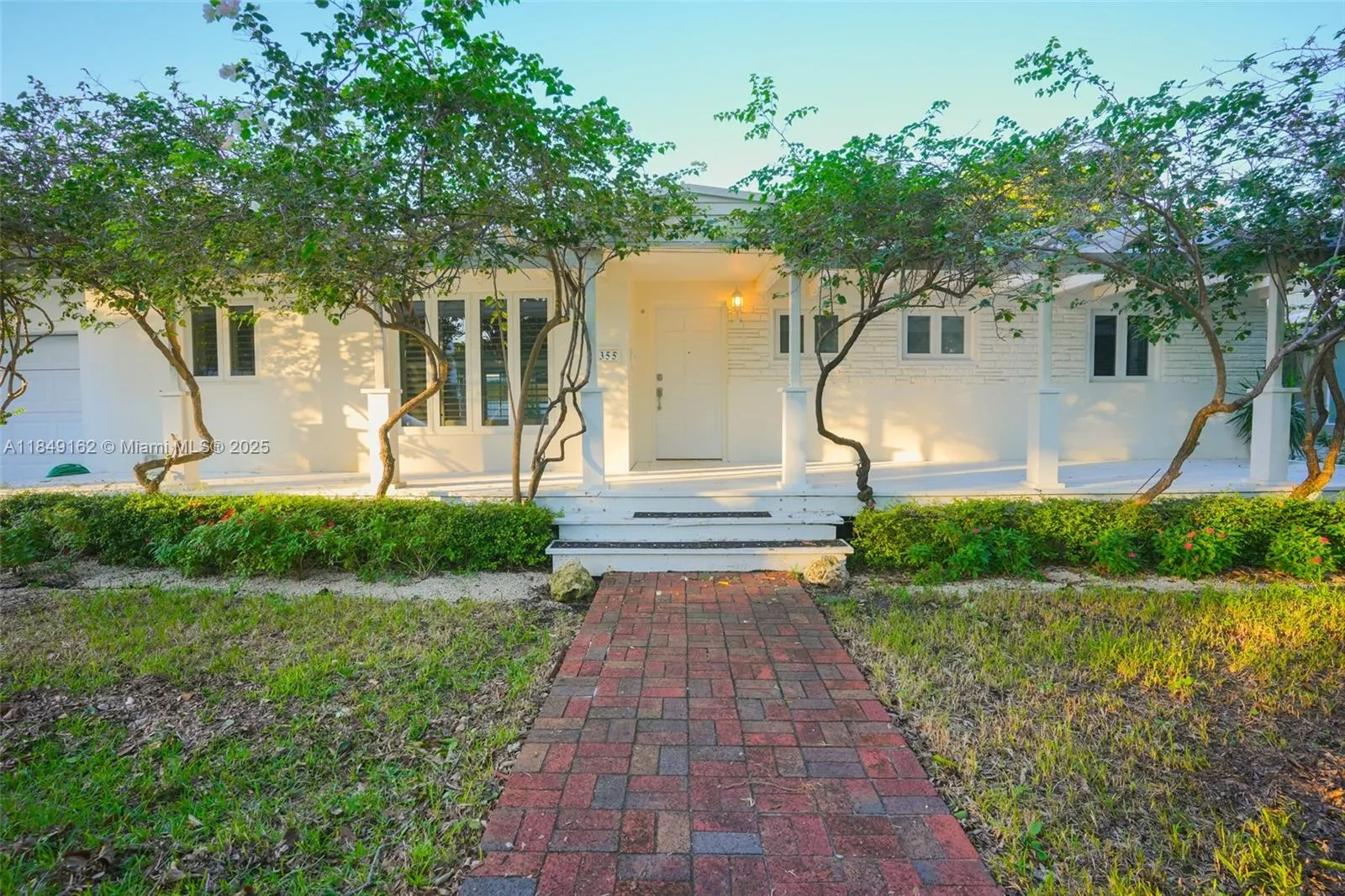 3 bedroom 2 bath for sale at 355 Redwood Ln, Key Biscayne FL 33149