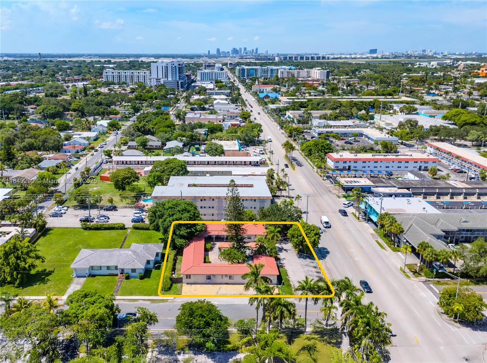 for sale at 380 S Federal Hwy, Dania Beach FL 33004