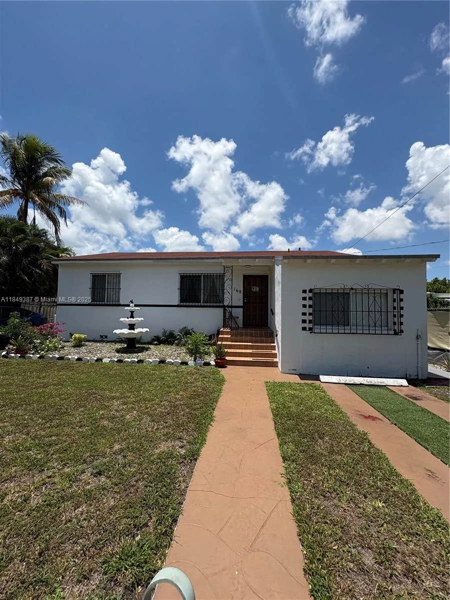 2 bedroom 2 bath for sale at 168 NW 39th St, Miami FL 33127
