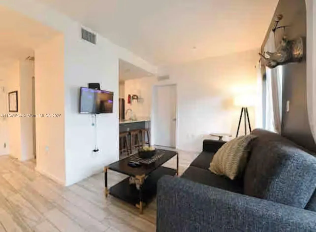 481 NE 29th St # 705, Miami FL 33137